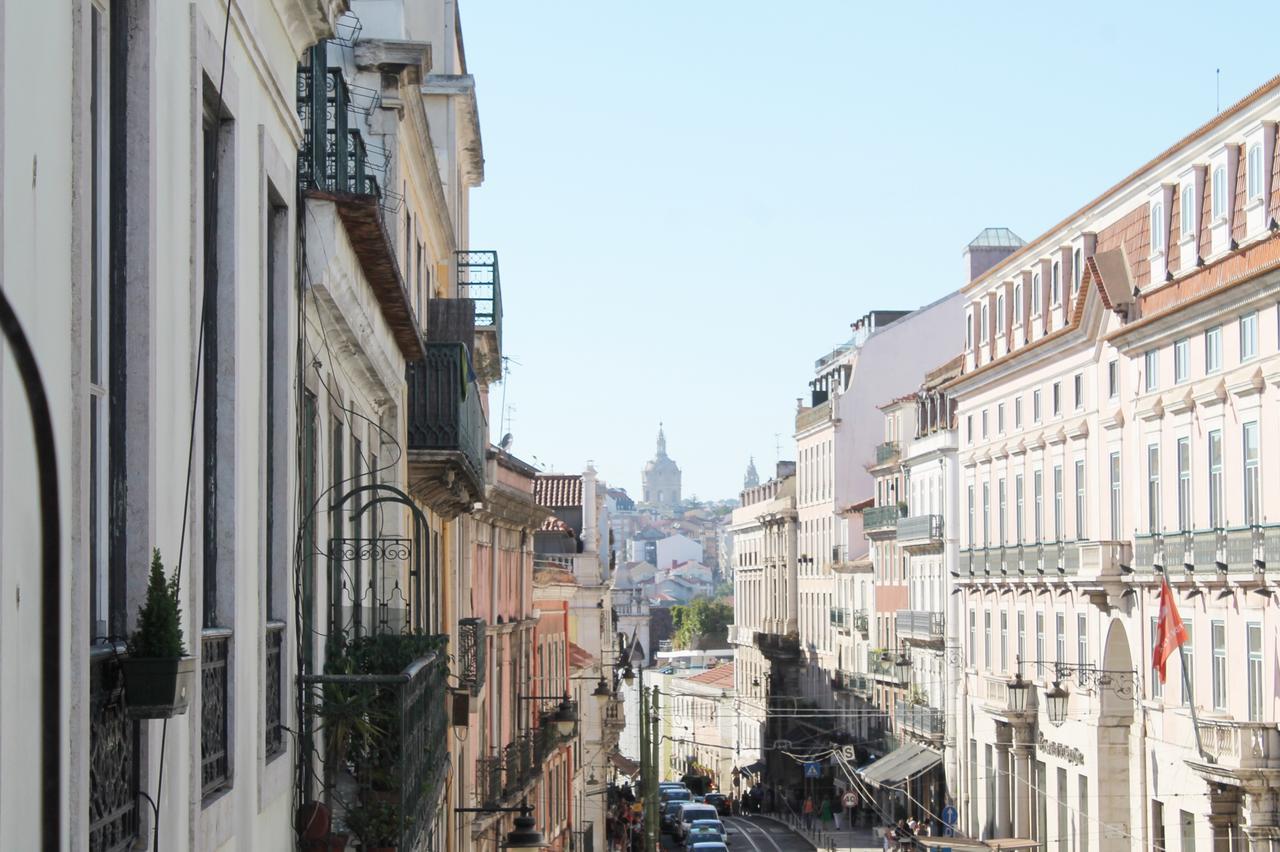 Хостел Surf In Chiado Лісабон Екстер'єр фото